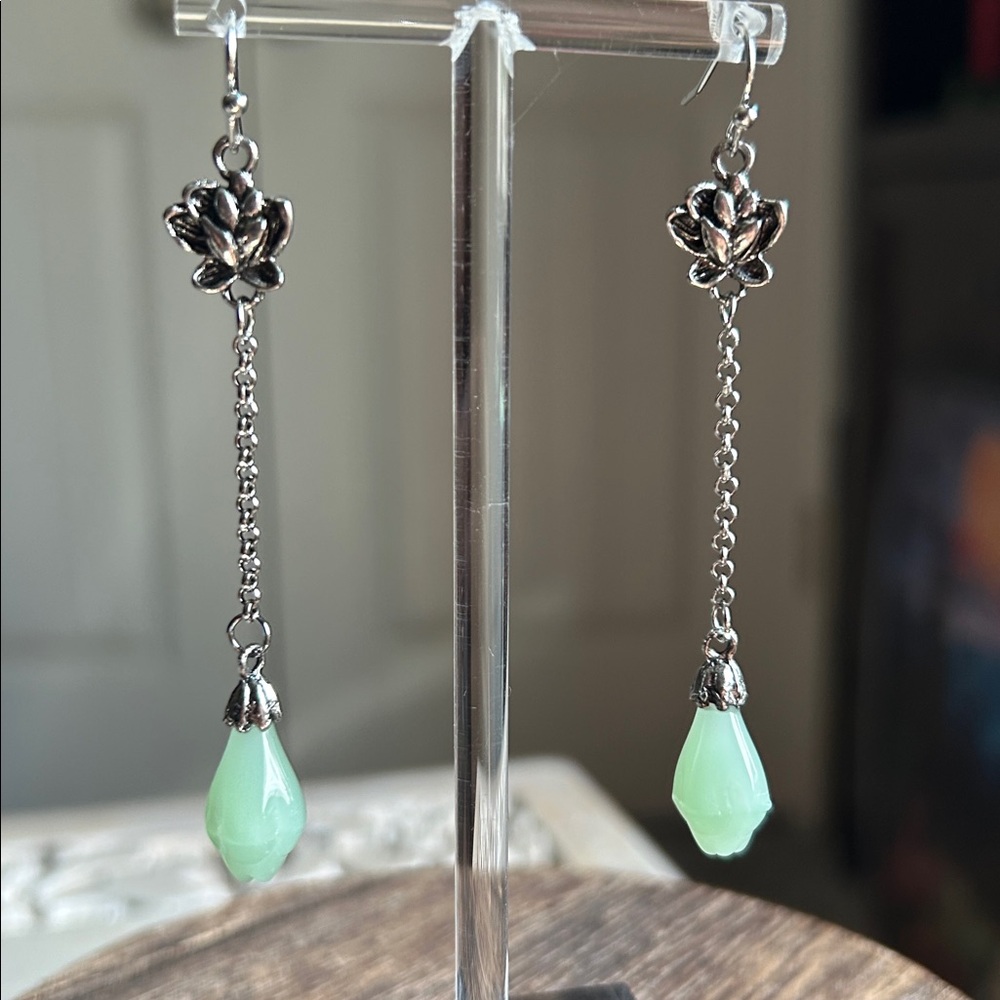 Elegant Silvery Tone Lotus flower & Faux Jade Teardrop Dangle Pierced Earrings